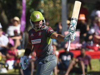 Spartans down Giants to keep playoff hopes alive