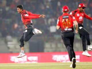 Comilla Victorians outclassed Sixers