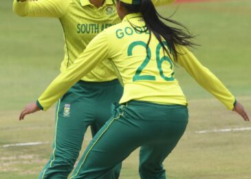 Luus shines as Proteas women clinch T20 series