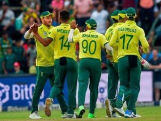 Miller and Babar light up the Stadium before South Africa clinch series