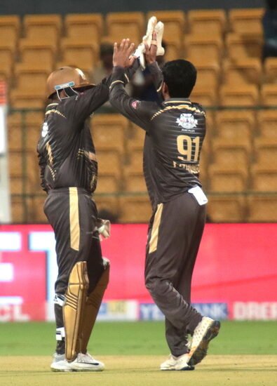 Lions brave rain, Blasters to notch the third consecutive win
