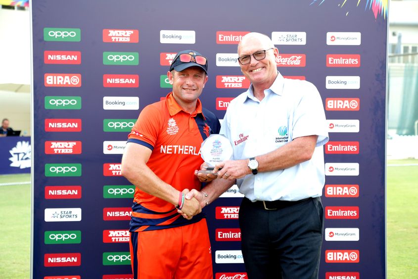 Netherlands eased past Singapore by five wickets