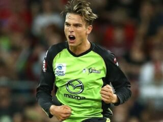 Chris Green signed by Sydney Thunder