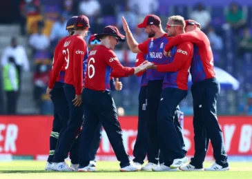 England beat South Africa in the first T20 International