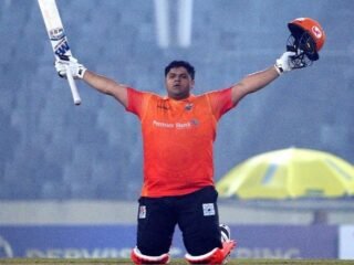 Azam Khan BPL 100