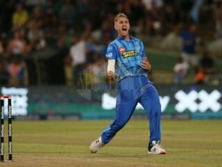 Durban’s Super Giants overpower MI Cape Town in rollercoaster