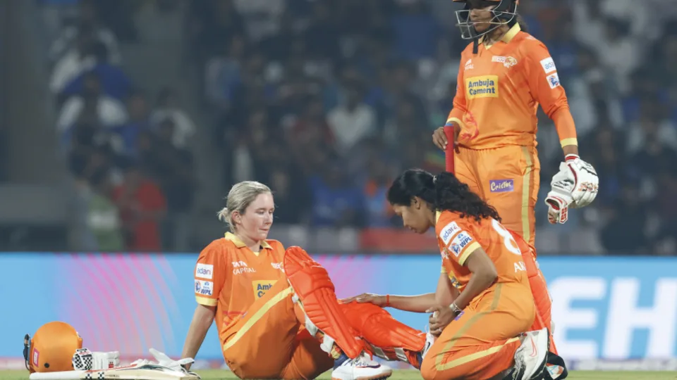 Gujarat Giants face UP Warriorz in Women's Premier League with injury concerns