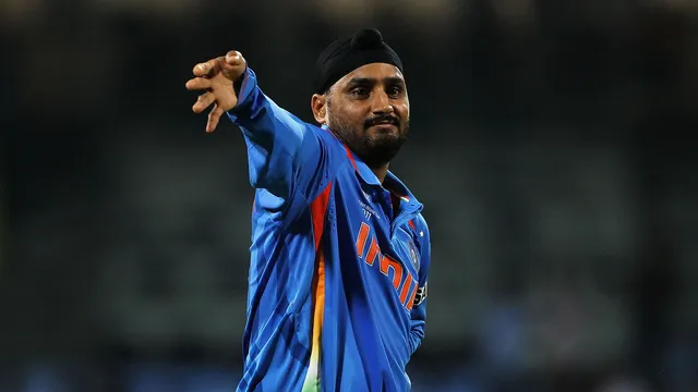 Harbhajan Singh Biography | Harbhajan Singh Profile | Harbhajan Singh Net Worth