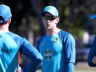 Former Australia captain Tim Paine signs with Strikers for BBL|13