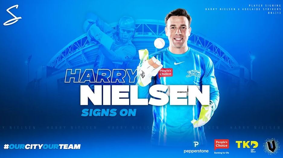 Adelaide Strikers re-sign Harry Nielsen