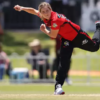 Sophie Molineux extends Renegades contract despite injury setback