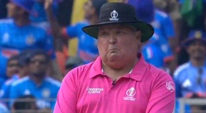 Why Umpire Erasmus is Trending on Twitter?