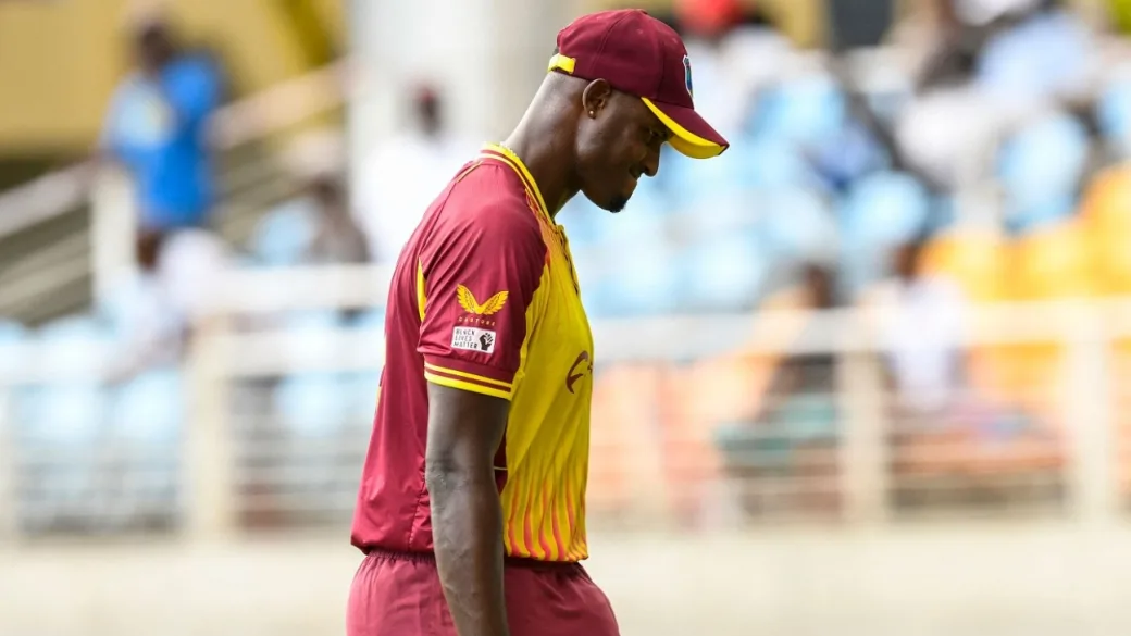 Big West Indies cricketers turn down central contracts