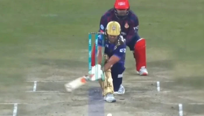 Hawk Eye Confirms! Rossouw's LBW Was a Human Error