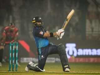 Multan Sultans win third straight PSL 9 match