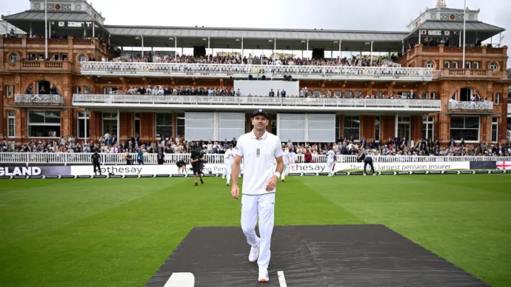 Top 5 James Anderson's records in Test cricket