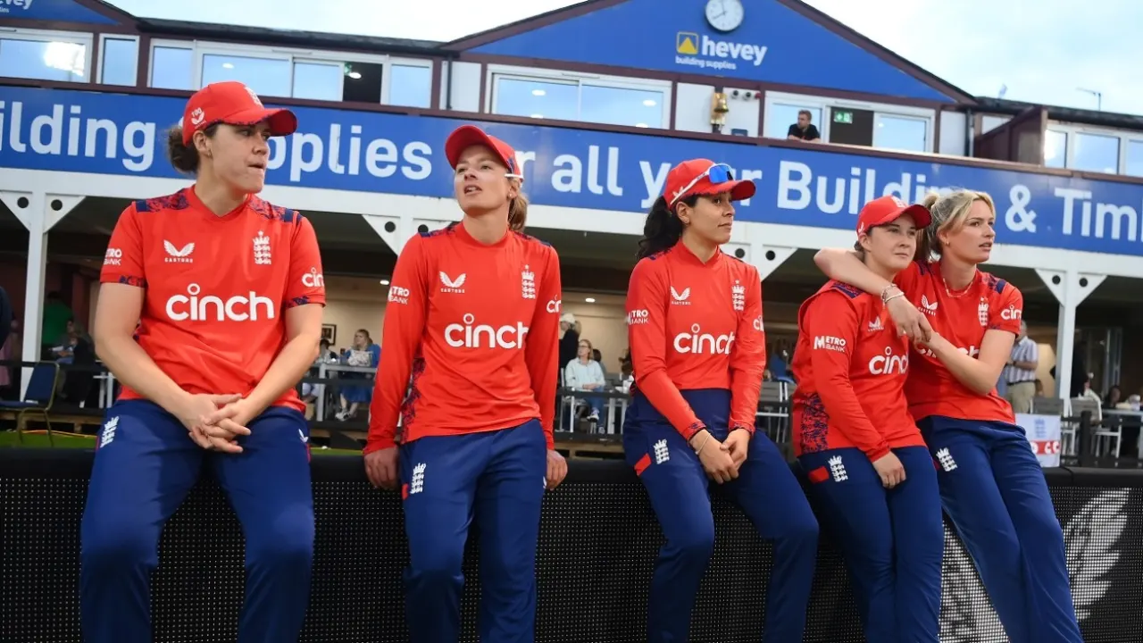 Key players from England to miss WBBL 10 latter stages