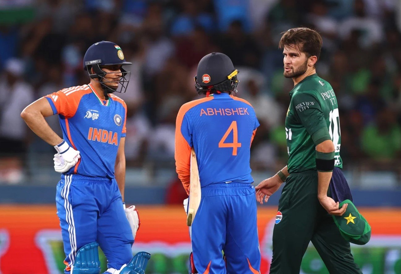 India beat Pakistan by 6 wickets
